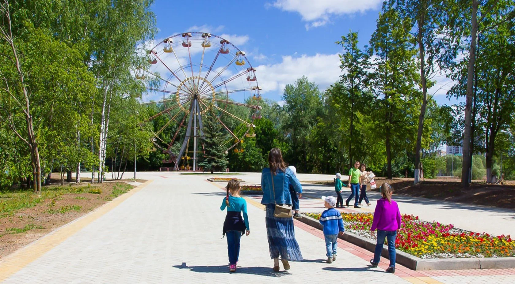 Бесплатная детская площадка в парке 30 летия ВЛКСМ Омск