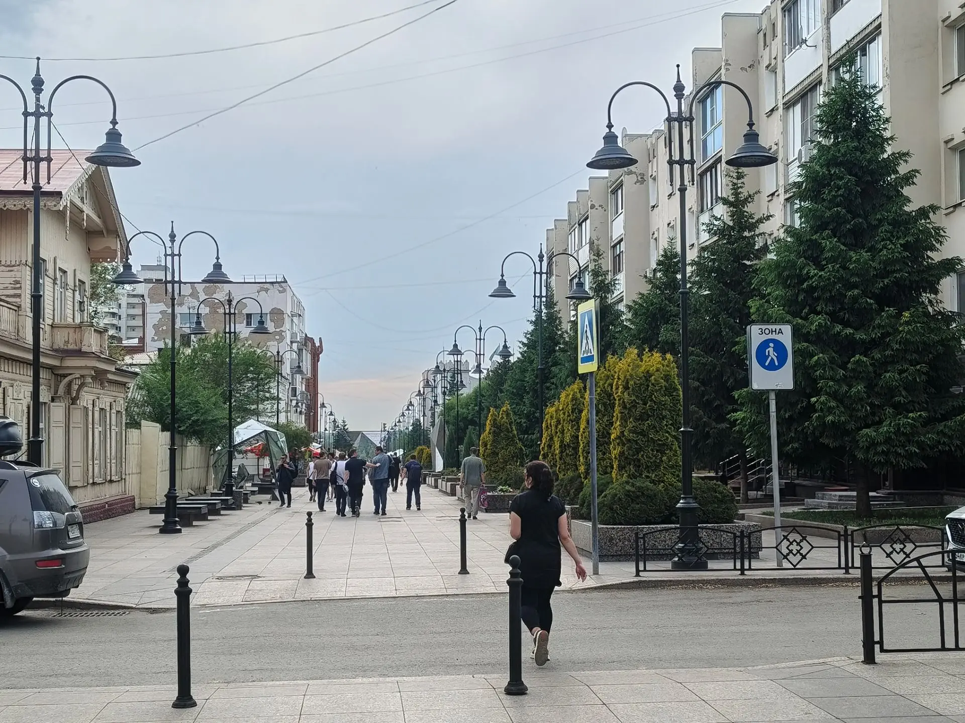 Остановка 3: 📍 Точка 3: Омский Арбат - улица Чокана Валиханова